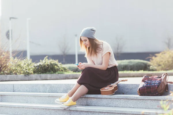 Mental health therapy approach focusing on body and mind